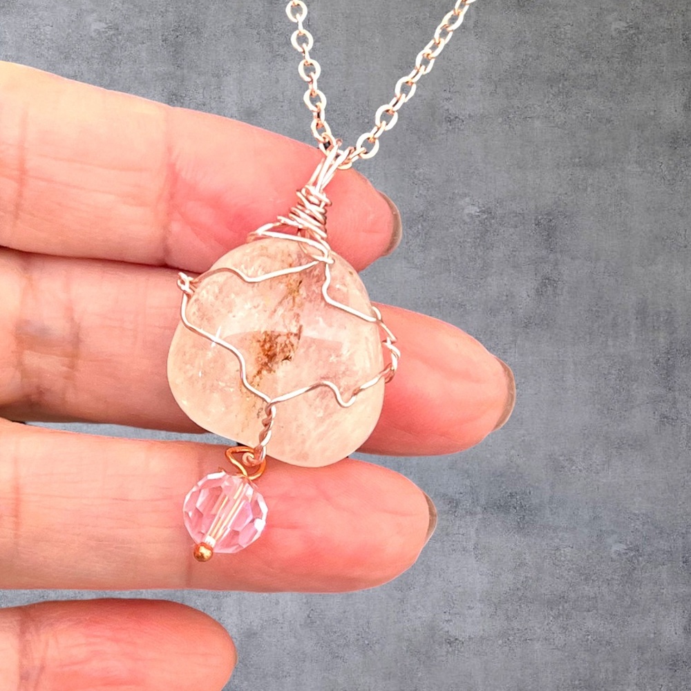 Rose gold plated quartz stone pendant with pink crystal